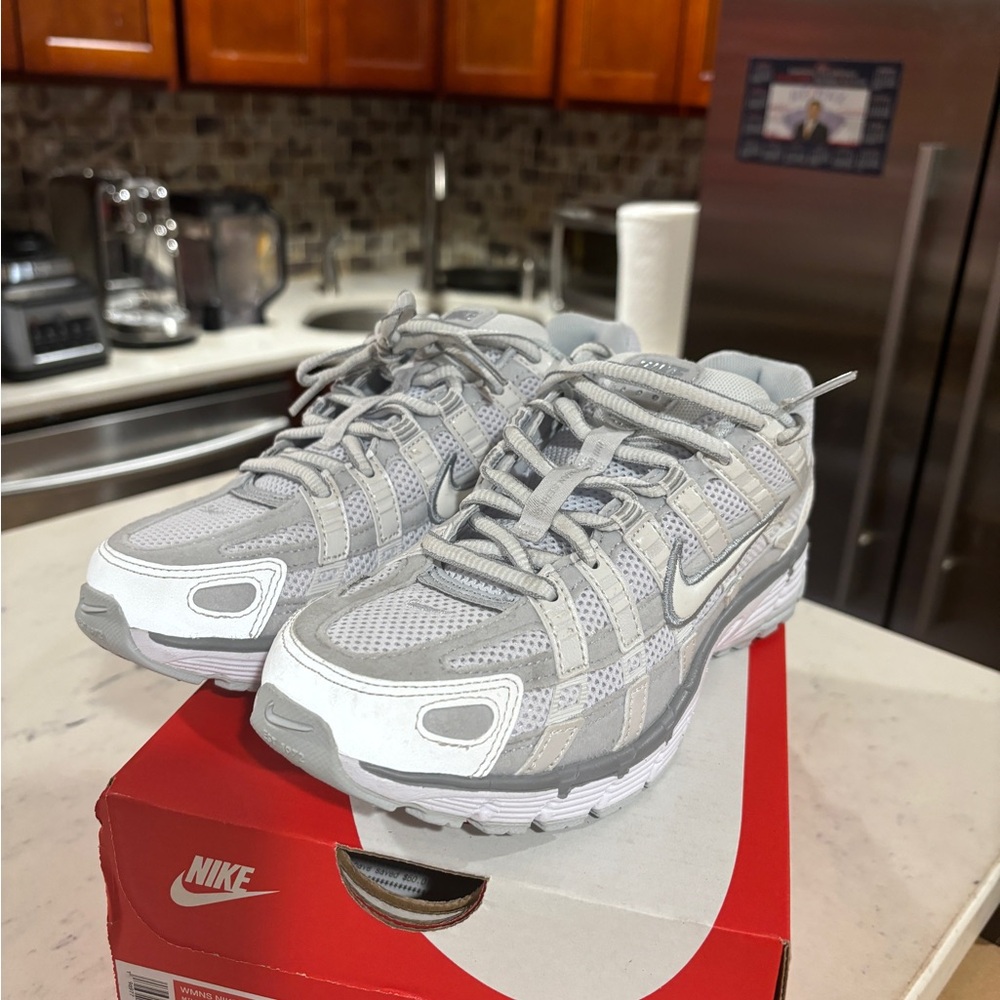 Nike Womens P-6000 Summit White Pure Platinum Running Shoe Wolf Grey FV6603-101 - Picture 11 of 12